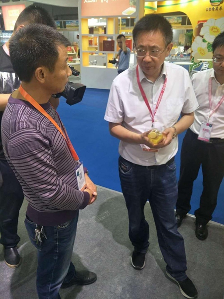 腾龙集团,油茶莳植生产加工销售,植物油莳植生产加工销售